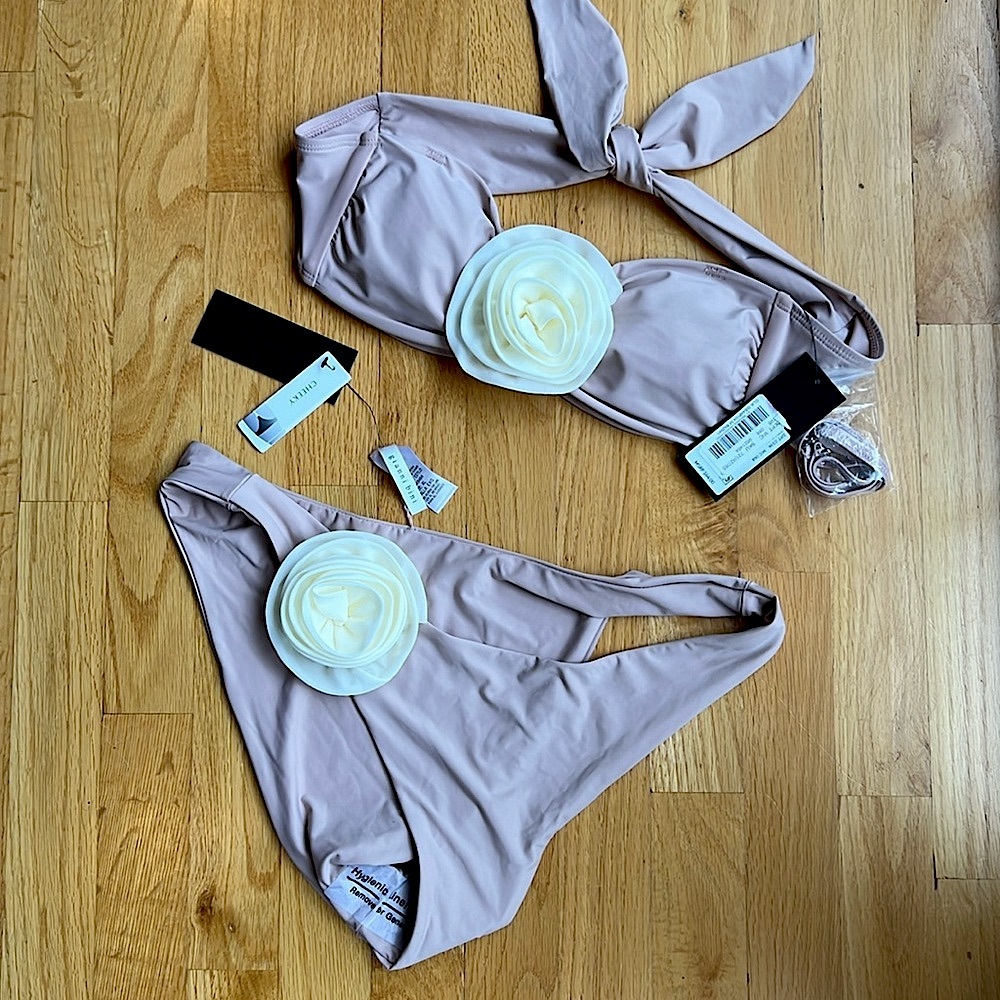 Gianni Bini Bikini top size M bottom size XL NEW WITH TAGS